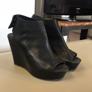 Steve Madden, Bestiee wedge platform shoes